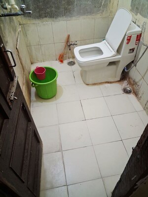 Bathroom in 1 RK Independent House at Sector 7 – for Rent