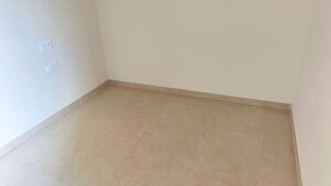 Room in 2 BHK Apartment at Dosti Tulip, Balkum Pada – for Rent