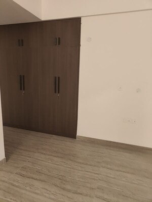 Room in 3 BHK Apartment at Adani Samsara Vilasa, Sector 63 – for Rent