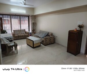 2 BHK Apartment For Rent in Khar West