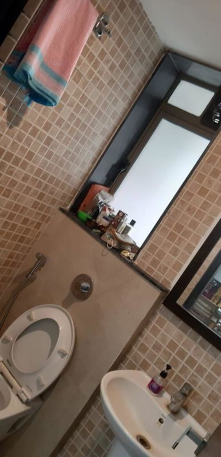 Attached Bathroom, lodha-splendora 1 Bedroom 550 Sq.Ft. Apartment In Ghodbunder Road Thane 10752815