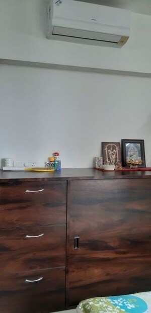 Furnished Amenities in 1 BHK Apartment at Lodha Splendora, Ghodbunder Road – for Rent