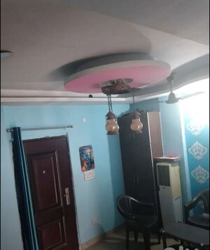 Furnished Amenities in 1 BHK Builder Floor at Uttam Nagar – for Rent