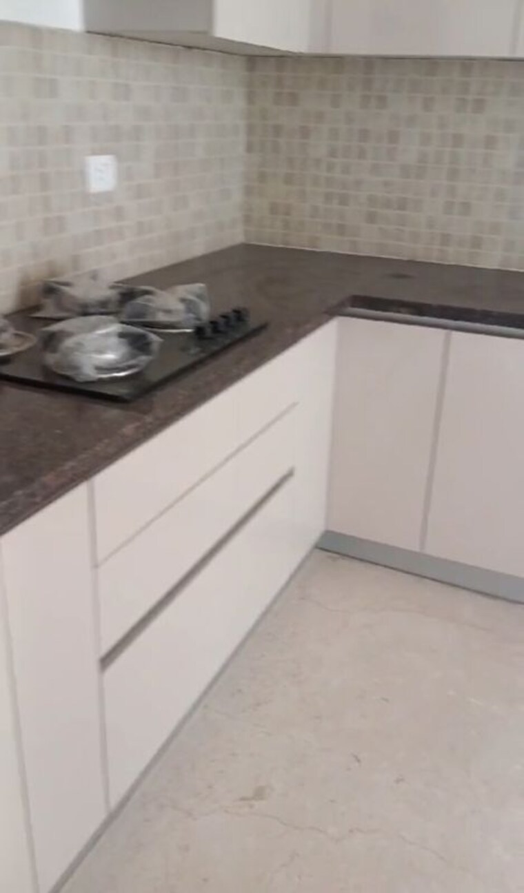 Kitchen, godrej-woods 3 Bedroom 1545 Sq.Ft. Apartment In Sector 43 Noida 10752828