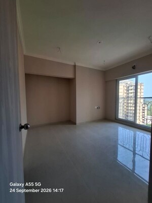 2 BHK Apartment For Rent in Raunak Unnathi Woods Supreme, Ghodbunder Road