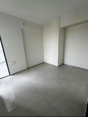 Room in 2 BHK Apartment at Damji Shamji Mahavir Spring Tulip Phase 1, Pokhran Road No Two – for Sale