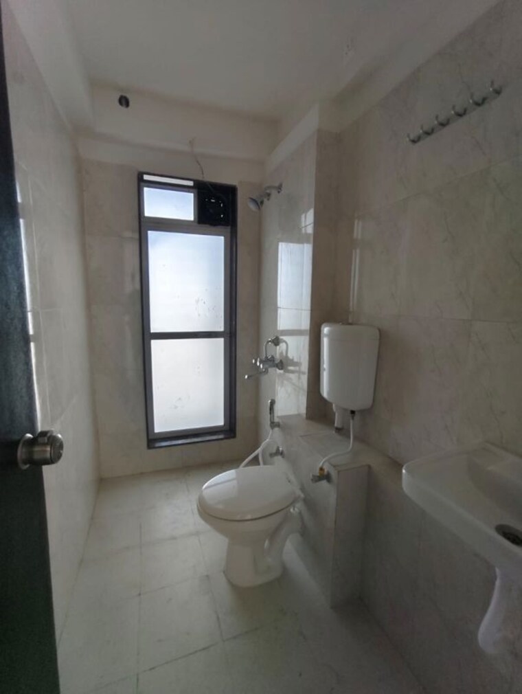 Bathroom, puranik-city-reserva 2 Bedroom 717 Sq.Ft. Apartment In Ghodbunder Road Thane 10752890