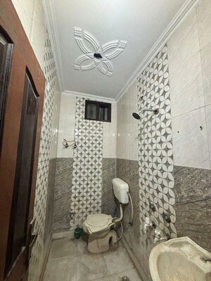 Bathroom in 1 BHK Builder Floor at Uttam Nagar – for Rent