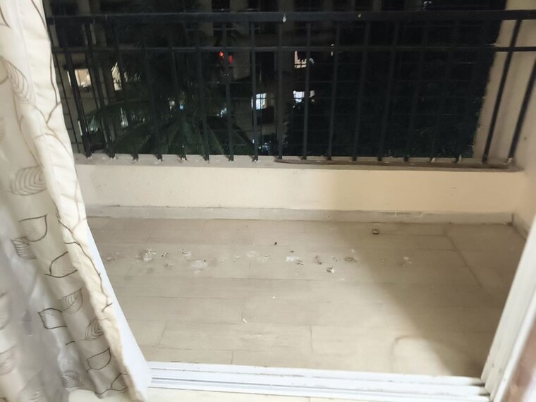 Balcony, ravi-estate 2 Bedroom 760 Sq.Ft. Apartment In Pokhran Road No One Thane 10752904