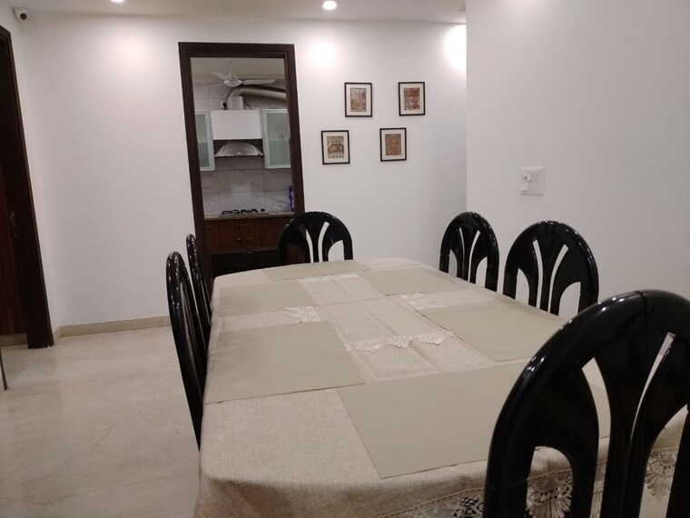 Bedroom, greater kailash i 3 Bedroom 208 Sq.Yd. Builder Floor In Greater Kailash I Delhi 10752921