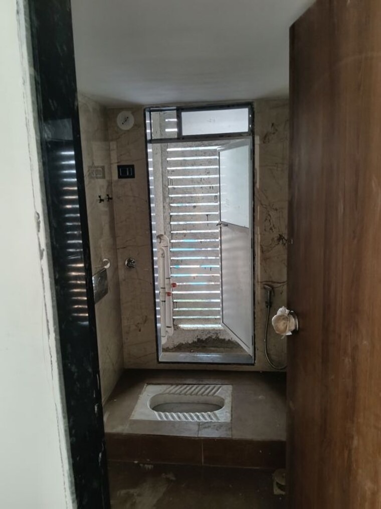 Attached Bathroom, kalyan 2 Bedroom 651 Sq.Ft. Apartment In Kalyan Thane 10752926