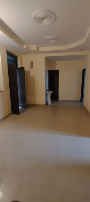 Room in 3 BHK Apartment at Shanti Nagar – for Rent
