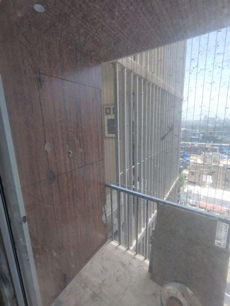 Balcony, shapoorji-pallonji-bkc-28 4 Bedroom 1450 Sq.Ft. Apartment In Bandra East Mumbai 10752996