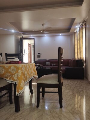 Furnished Amenities in 2 BHK Builder Floor at East Of Kailash – for Rent