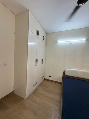 Room in 2 BHK Apartment at Sector 107 – for Rent