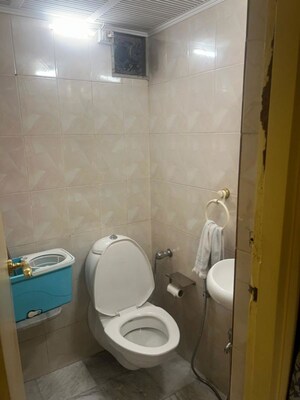 Bathroom in 2 BHK Apartment at Colaba Court, Colaba – for Sale