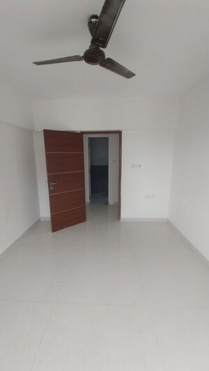 Room in 2 BHK Apartment at Ivory Towers CHS LTD, Bhakti Park – for Sale