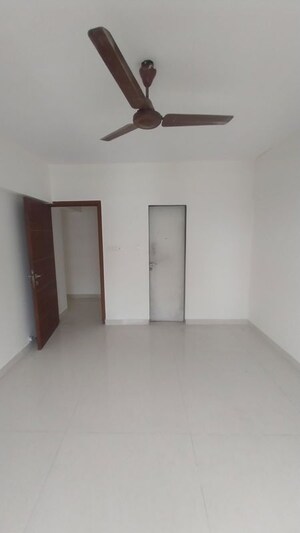 Room in 2 BHK Apartment at Ivory Towers CHS LTD, Bhakti Park – for Sale