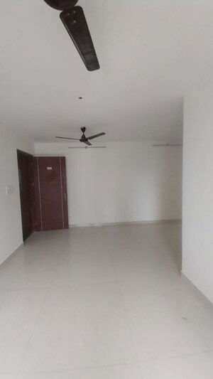 Room in 2 BHK Apartment at Ivory Towers CHS LTD, Bhakti Park – for Sale