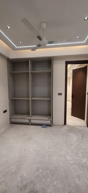 Room in 3 BHK Builder Floor at East Of Kailash – for Sale