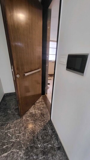 2 BHK Apartment – Entrance View at Lodha NCP Commercial Tower Supremus, Wadala - for Sale