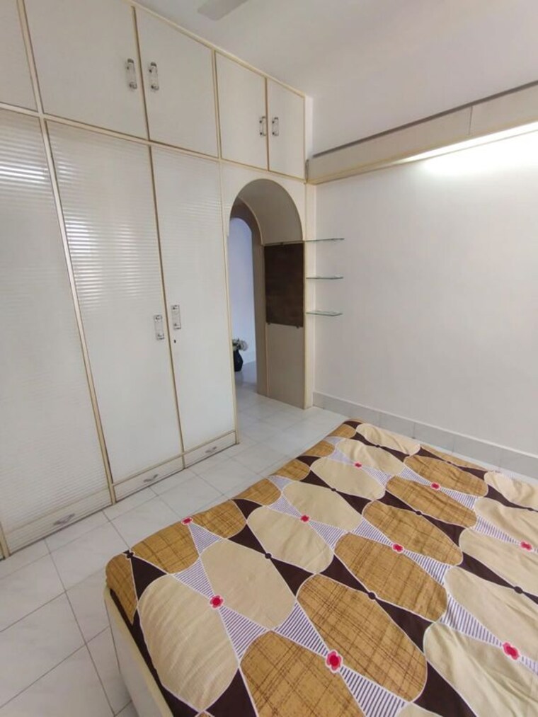 Master Bedroom, lokhandwala complex 2 Bedroom 750 Sq.Ft. Apartment In Lokhandwala Complex Mumbai 10753241
