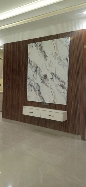Room in 3 BHK Builder Floor at Sector 1 Dwarka – for Rent