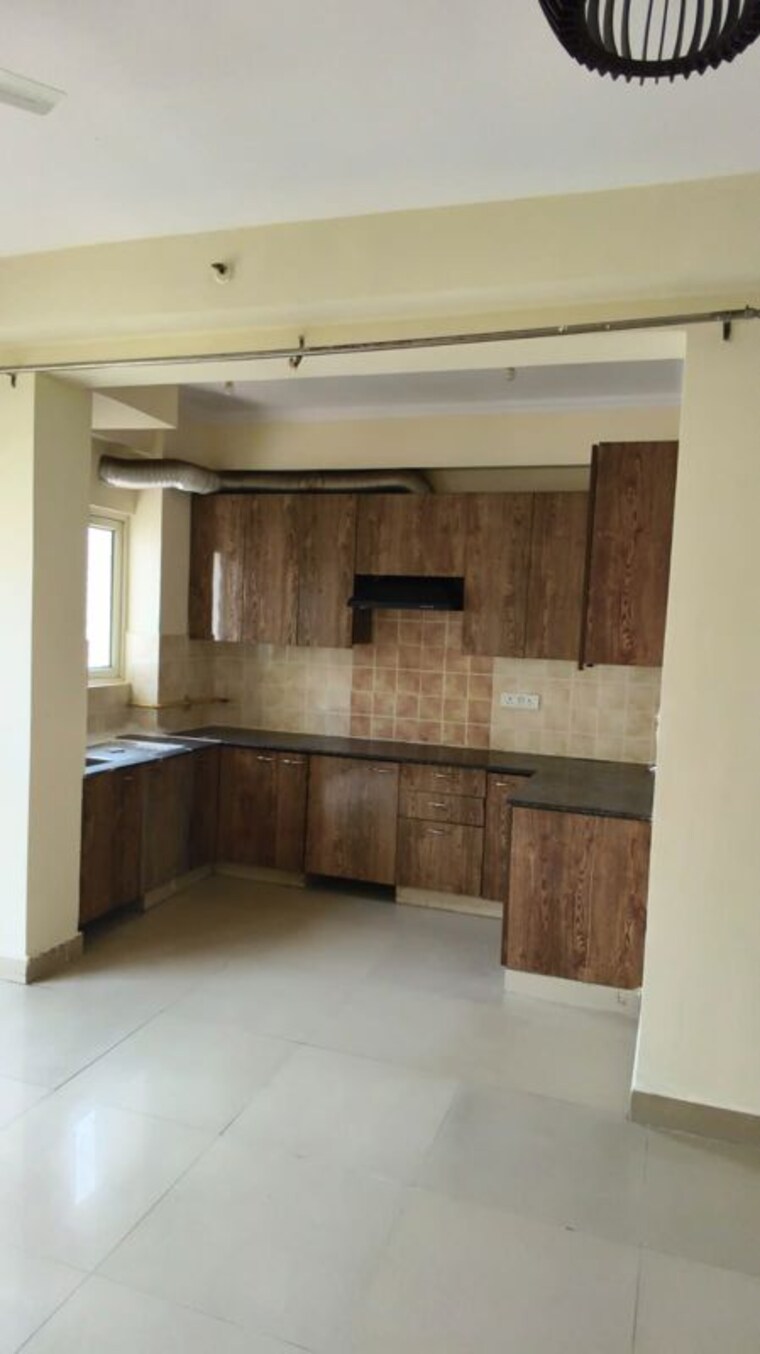 Kitchen, aims-golf-city 3.5 Bedroom 1700 Sq.Ft. Apartment In Sector 75 Noida 10753290