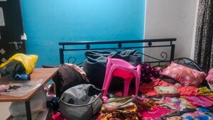   Apartment at Naigaon East – for Sale