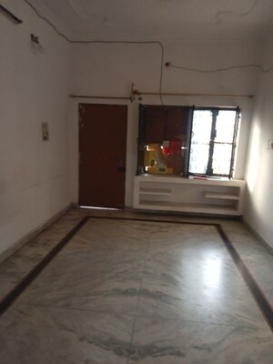 1 BHK Builder Floor For Rent in Gomti Nagar