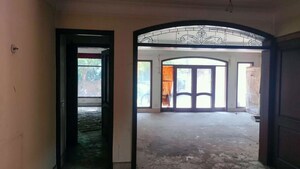 Room in  Independent House at New Friends Colony – for Sale