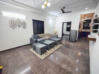2 BHK +Independent House For Rent in Ardee Mall in Sector 52, Gurgaon