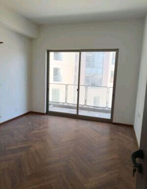 Room in 3 BHK Apartment at Shalimar One World Belvedere Court 3, Gomti Nagar – for Rent
