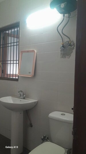 Bathroom in 3 BHK Builder Floor at Unitech South City II, Sector 50 – for Rent