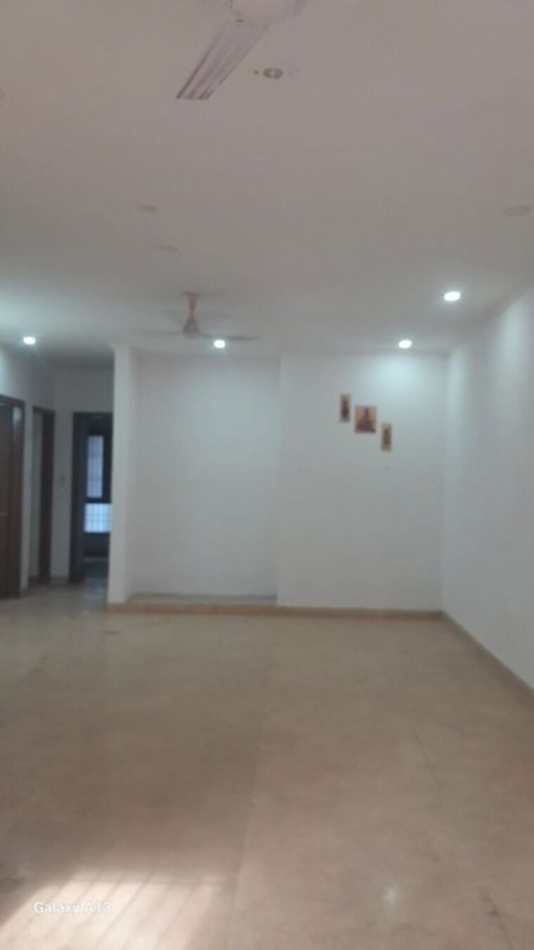 Room, unitech-south-city-ii 3 Bedroom 1500 Sq.Ft. Builder Floor In Sector 50 Gurgaon 10753486