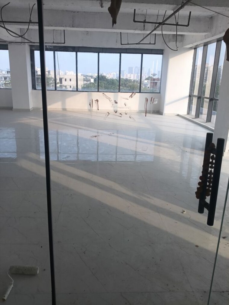 Balcony, spaze-platinum-tower Commercial Office Space 1500 Sq.Ft. In Sector 47 Gurgaon 10753499