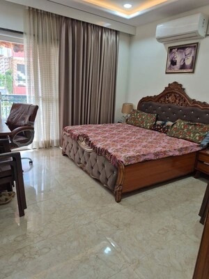 Bedroom in 3 BHK Builder Floor at Vipul World Floors, Sector 48 – for Sale