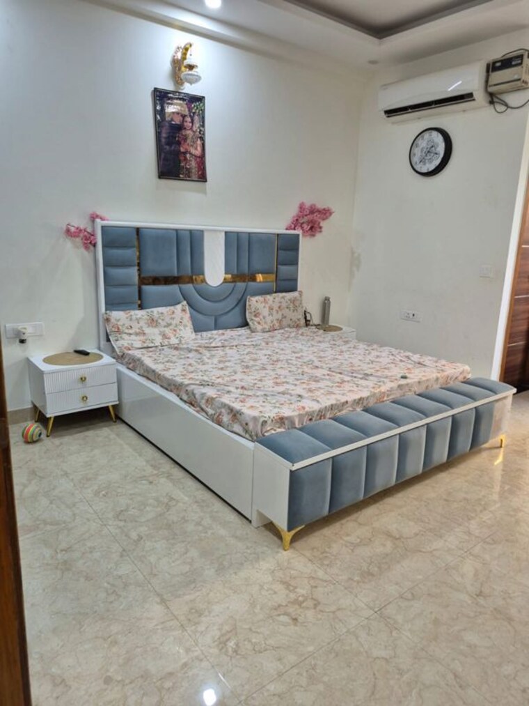 Bedroom, vipul-world-floors 3 Bedroom 192 Sq.Yd. Builder Floor In Sector 48 Gurgaon 10753535