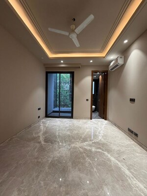 Room in 4 BHK Builder Floor at Greater Kailash I – for Rent