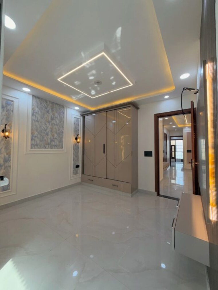 Room, arya pura 3.5 Bedroom 100 Sq.Yd. Builder Floor In Arya Pura Delhi 10753562
