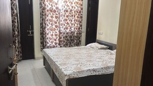 Bedroom in 2 BHK Builder Floor at Sector 32 – for Rent