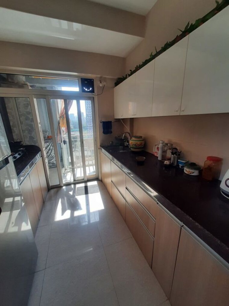 Kitchen, wadhwa-elite-platina 3 Bedroom 939 Sq.Ft. Apartment In Kolshet Road Thane 10753664