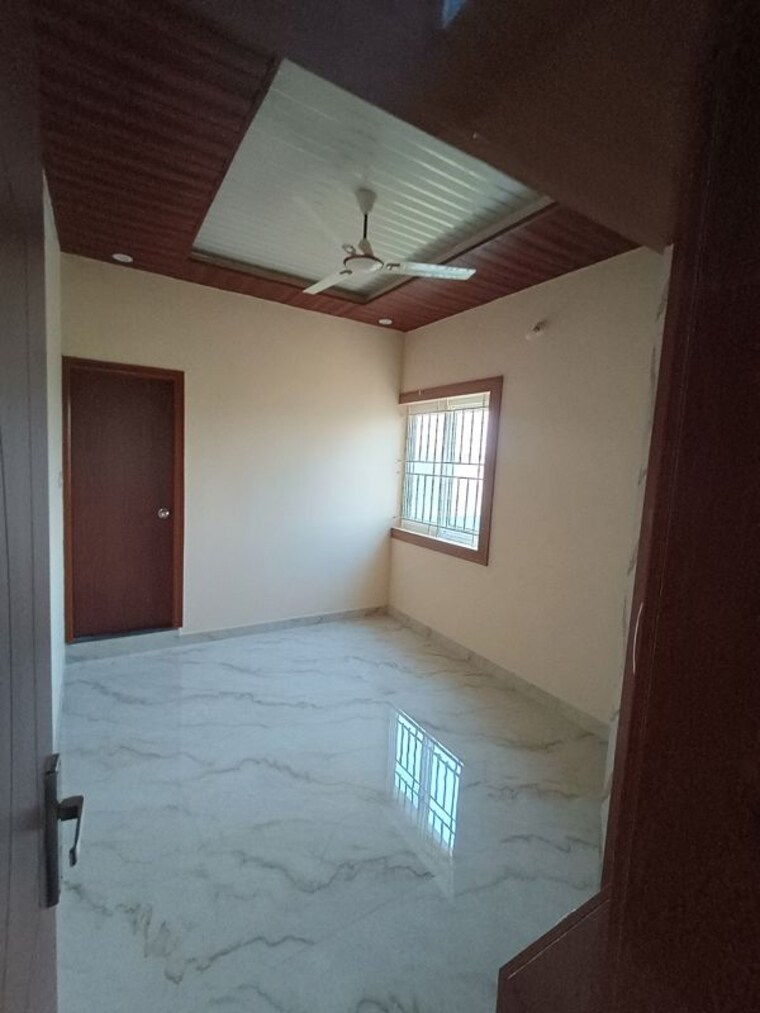 Room, horamavu agara 5 Bedroom 1200 Sq.Ft. Independent House In Horamavu Agara Bangalore 10753674