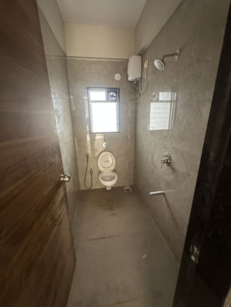 Bathroom, metro-millennium 3 Bedroom 920 Sq.Ft. Apartment In Malad West Mumbai 10753697