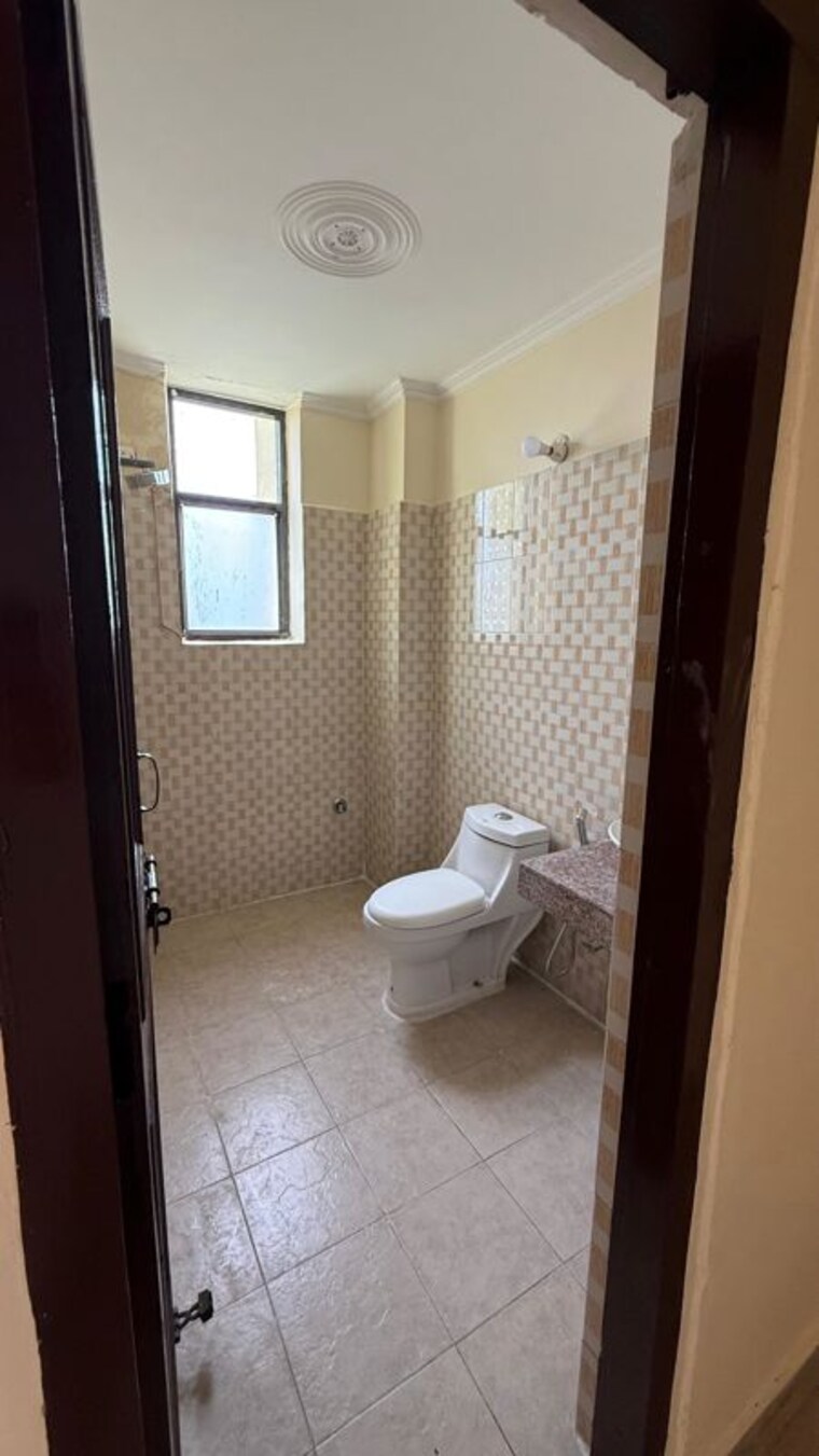 Bathroom, pyramid-elite 2 Bedroom 673 Sq.Ft. Apartment In Sector 86 Gurgaon 10753723