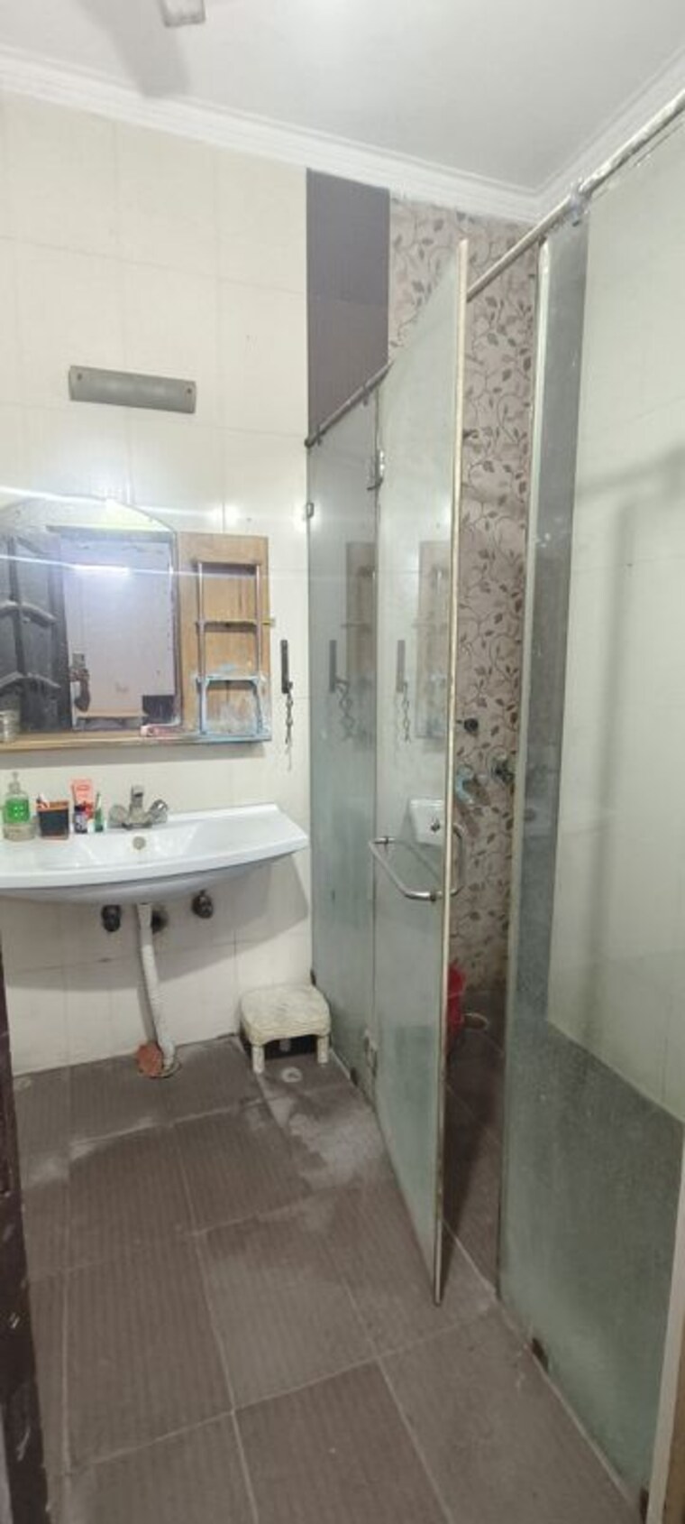 Bathroom, sector 39 Pg For Girls In Sector 39 10753720