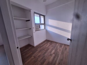 Room in 2.5 BHK Apartment at Lodha Casa Rio Gold, Dombivli East – for Rent