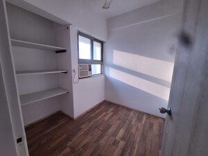 Room in 2.5 BHK Apartment at Lodha Casa Rio Gold, Dombivli East – for Rent