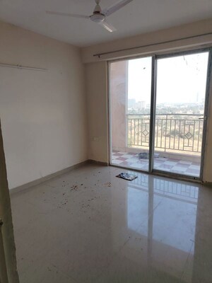 2 BHK Apartment For Rent in Pyramid Urban Homes 2, Sector 86