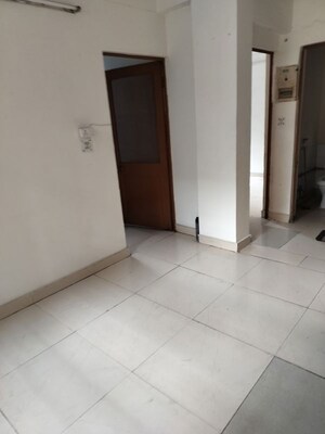 Room in 1 BHK Apartment at Sector 14 Dwarka – for Rent